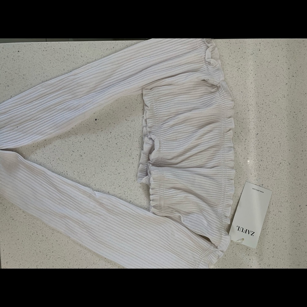 NWT White Two-Piece Set - Picture 4 of 5